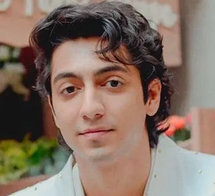 Ahaan Panday (Krish Kapoor)